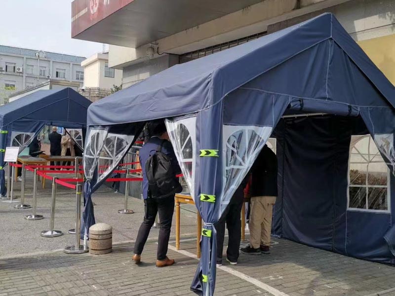 暴力阻礙國(guó)家工作人員執(zhí)法構(gòu)成什么罪？上海律師事務(wù)所來(lái)回答