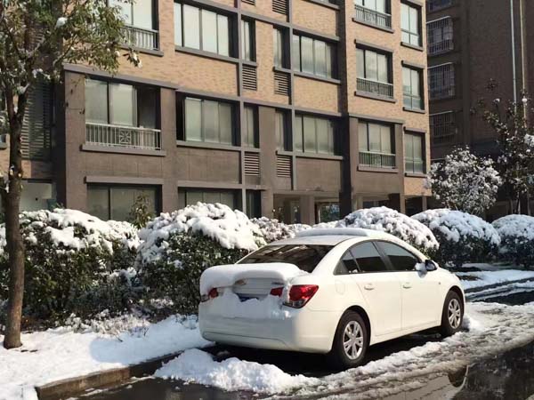 路邊乞討的殘疾人是真的嗎？青浦律師：可能是有組織的，小心上當受騙！